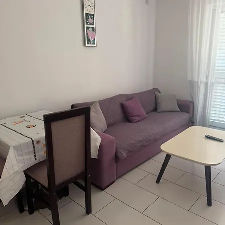 Gera Apartment *